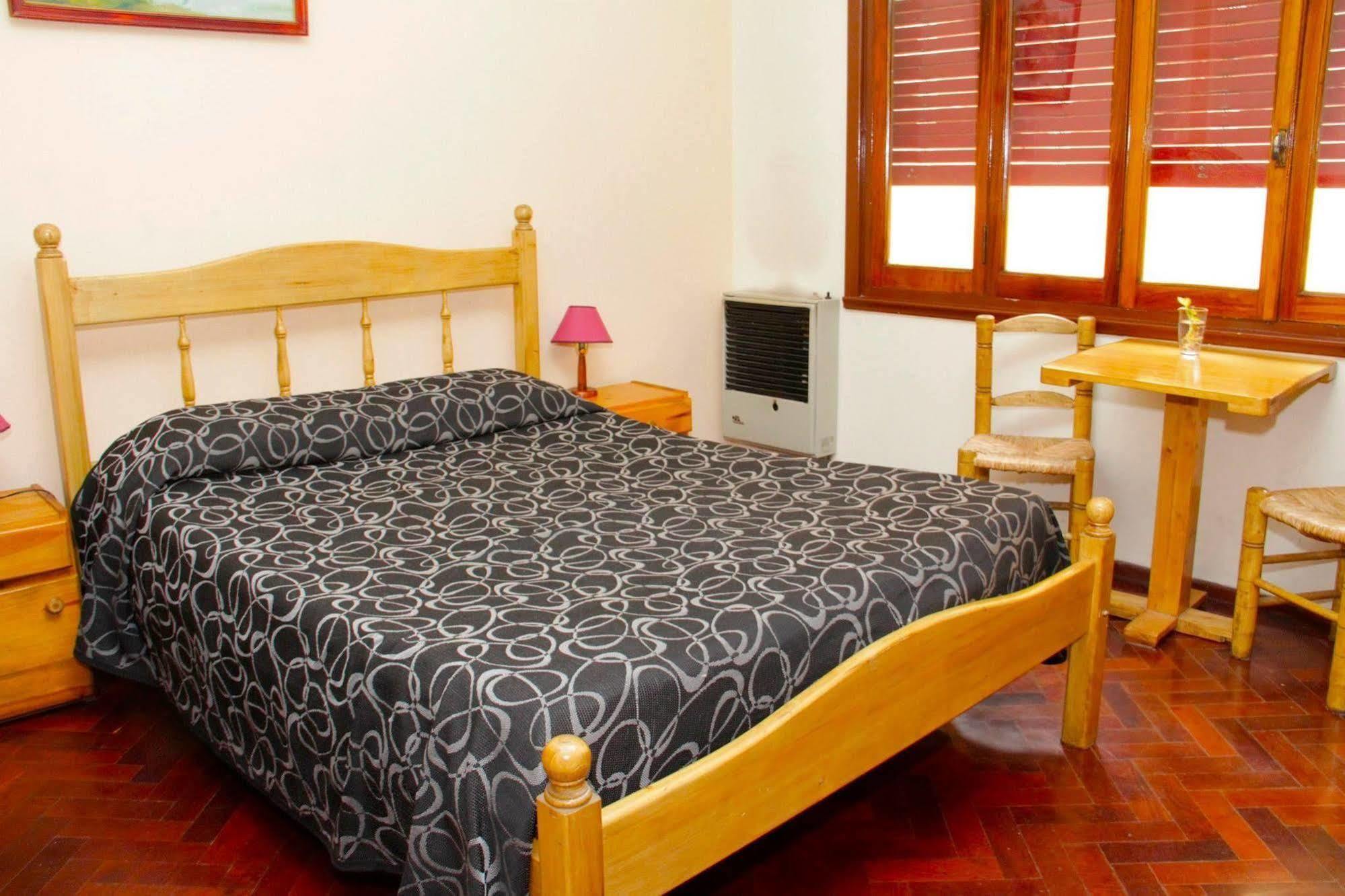 מנדוזה Hostal Confluencia מראה חיצוני תמונה